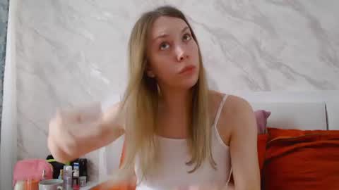 Snapshot of scarlettford chatting on 06.13.26 Scarlett online show from 06.13.26