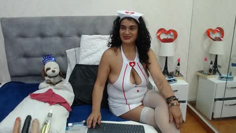 Snapshot of scarlettgreen_ chatting on 09.24.25 Scartt online show from 09.24.25