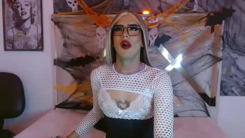 Scarlett online show from 10.27.25