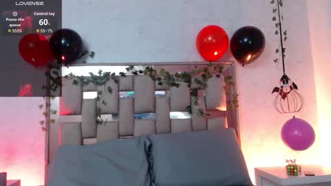 Scarlet online show from 10.31.25