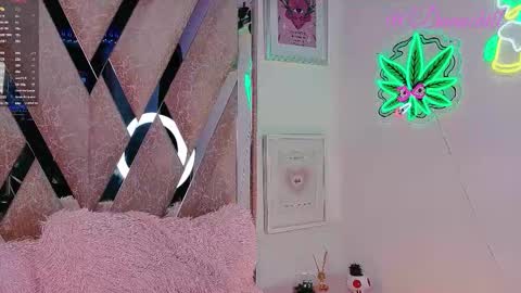 Scarlett  online show from 12.15.25