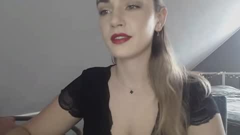 Snapshot of scarlettxblonde chatting on 06.01.26 ScarlettxBlonde online show from 06.01.26