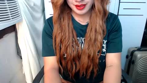 Queen Scarlet online show from 09.15.25