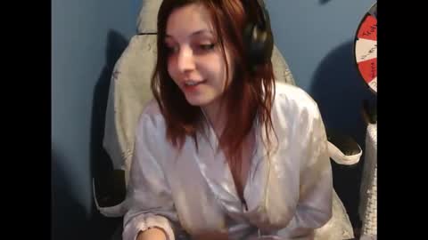 Snapshot of scarslutwitch chatting on 12.21.25 ScarSlutWitch online show from 12.21.25