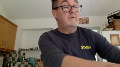 scbiggersballs online show from 10.11.25