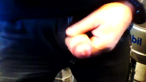 Snapshot of schmaichi chatting on 12.17.24 schmaichi online show from 12.17.24