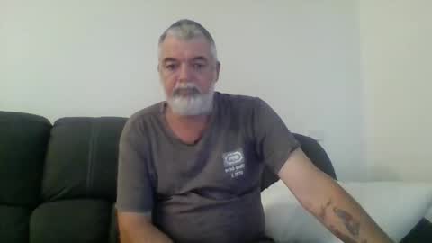 Snapshot of schooner73 chatting on 12.29.24 Schooner73 online show from 12.29.24