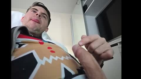 schosch01 online show from 12.13.24