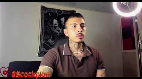Snapshot of scockpion_ chatting on 03.10.25 Alejandro help me to reach 200 thumps up online show from 03.10.25