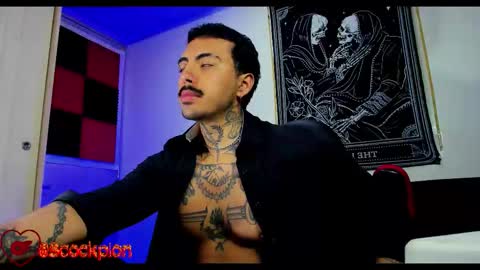 Snapshot of scockpion_ chatting on 09.24.25 Alejandro help me to reach 200 thumps up online show from 09.24.25
