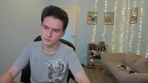 Snapshot of scooby_r chatting on 12.25.24 Thomas brunette and Alex blond online show from 12.25.24