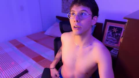 Snapshot of scoobysnack_ chatting on 12.22.25 ScoobySnack online show from 12.22.25