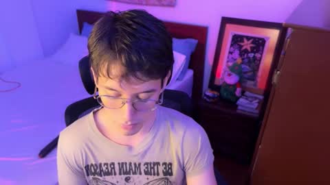 Snapshot of scoobysnack_ chatting on 01.13.26 ScoobySnack online show from 01.13.26