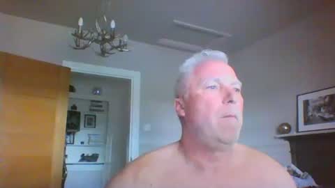 Snapshot of scoti55 chatting on 04.13.26 scoti55 online show from 04.13.26