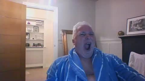 Snapshot of scoti55 chatting on 04.17.26 scoti55 online show from 04.17.26