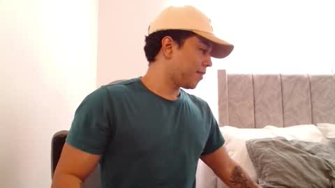 Twitter Scott brasher1 Instagram Camiloestuardo2 online show from 10.12.25