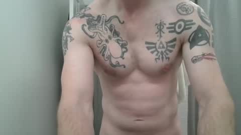 Snapshot of scottiehottie42 chatting on 01.11.25 scottiehottie42 online show from 01.11.25