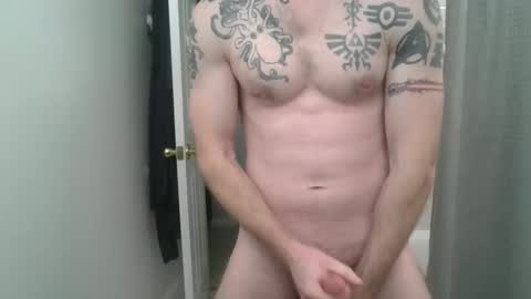 Snapshot of scottiehottie42 chatting on 01.24.25 scottiehottie42 online show from 01.24.25