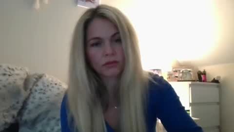 Snapshot of scottishlass1985 chatting on 03.09.26 Scottishlass1985 online show from 03.09.26