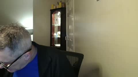 Snapshot of scottsman214 chatting on 12.21.24 James online show from 12.21.24