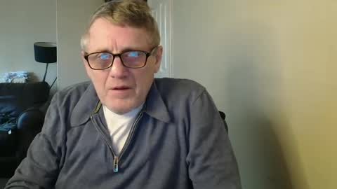 Snapshot of scottsman214 chatting on 02.02.25 James online show from 02.02.25