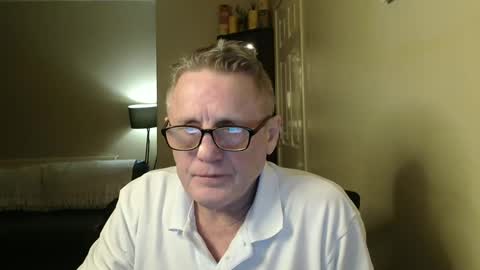 Snapshot of scottsman214 chatting on 02.28.25 James online show from 02.28.25