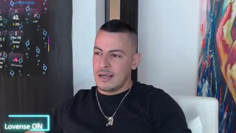 Snapshot of scotty_music chatting on 10.29.25 Ricardo online show from 10.29.25