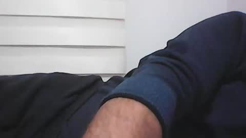 Snapshot of screw2 chatting on 11.16.25 Evren online show from 11.16.25