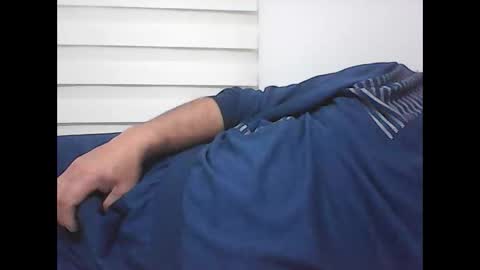 Snapshot of screw2 chatting on 12.21.25 Evren online show from 12.21.25