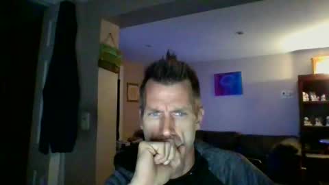 Snapshot of scroach11 chatting on 06.01.26 GettOffMyLawn online show from 06.01.26