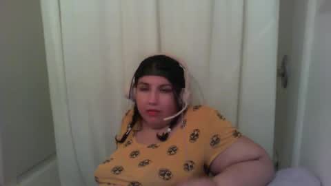 Danni online show from 10.17.25