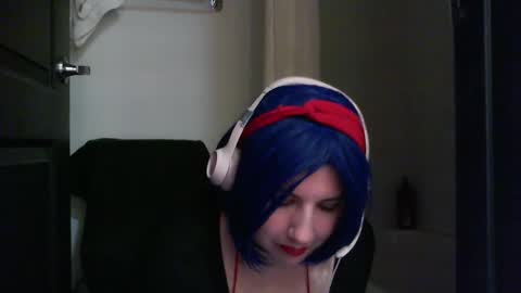 Danni online show from 12.18.25