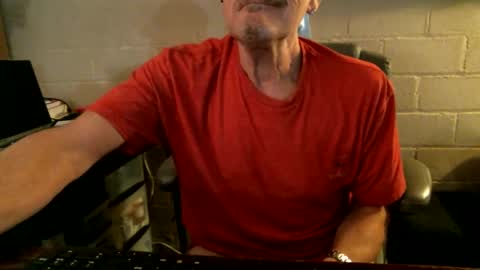 eating pussy  sucking dick online show from 10.30.25