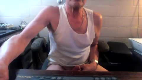 eating pussy  sucking dick online show from 03.15.26