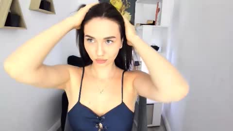 Kate online show from 09.17.25