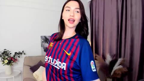 Kate online show from 09.18.25