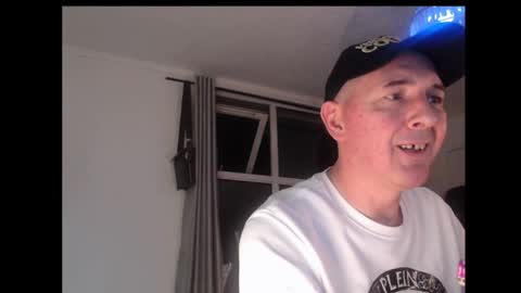 Snapshot of seafordsatana chatting on 10.17.25 seafordsatana online show from 10.17.25