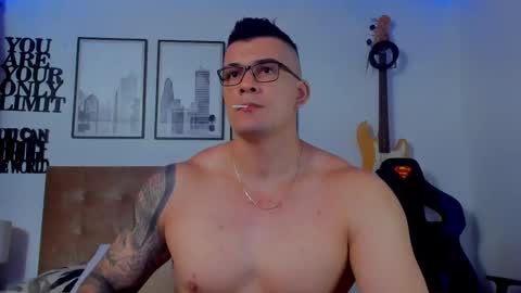 Snapshot of sean_carrera69 chatting on 11.04.25 Sean Carrera online show from 11.04.25