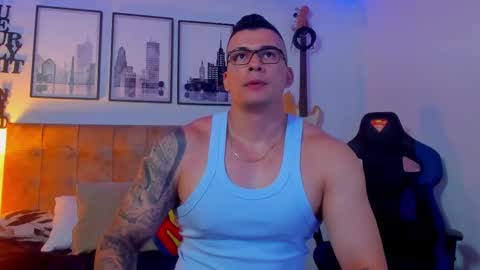 Snapshot of sean_carrera69 chatting on 11.07.25 Sean Carrera online show from 11.07.25