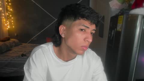 Snapshot of sean_scoth2 chatting on 12.24.24 Sean Scoth online show from 12.24.24