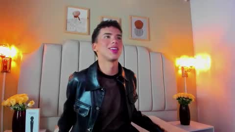 Snapshot of seantroyy chatting on 10.15.25 Sean online show from 10.15.25