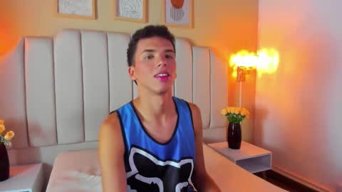 Snapshot of seantroyy chatting on 10.20.25 Sean online show from 10.20.25