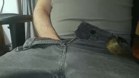 Snapshot of seasideforester chatting on 02.26.25 Sea online show from 02.26.25