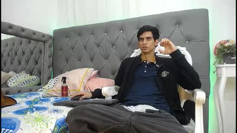 sebalexis7 online show from 10.11.25