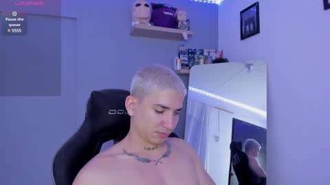 Snapshot of sebas__23 chatting on 01.25.25 Sebastin online show from 01.25.25