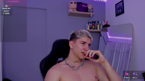 Snapshot of sebas__23 chatting on 03.08.25 Sebastin online show from 03.08.25