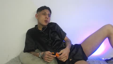  CAMILA Y SEBASTIAN online show from 01.17.26