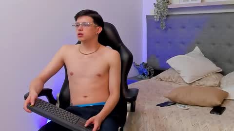 Snapshot of sebastamayo_ chatting on 02.27.26 SEBAS online show from 02.27.26