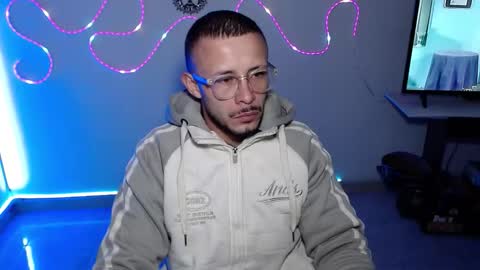 Snapshot of sebastian_025 chatting on 10.18.25 Sebastian online show from 10.18.25