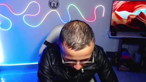 Snapshot of sebastian_025 chatting on 10.31.25 Sebastian online show from 10.31.25